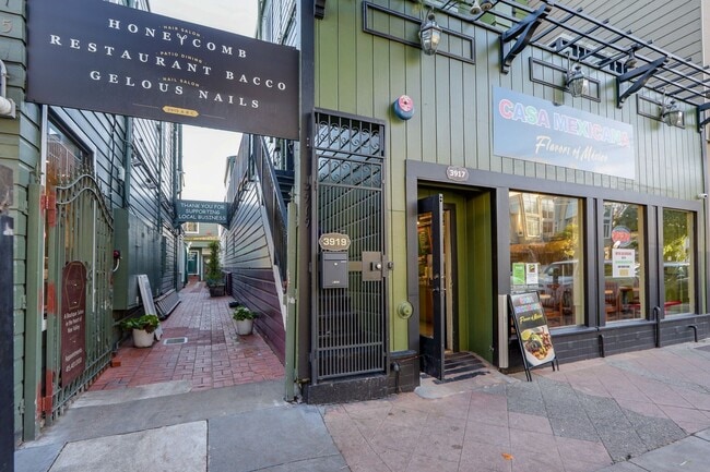 Building Photo - 3 Bed / 2 Bath pet friendly large and sunny unit on 24th St in Noe Valley. YouTube tour!