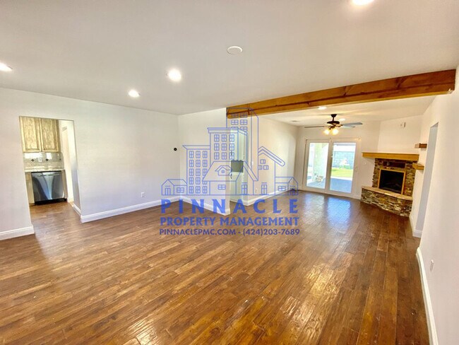 Foto del edificio - 3 Bed 2 Bath Home in Torrance For Rent