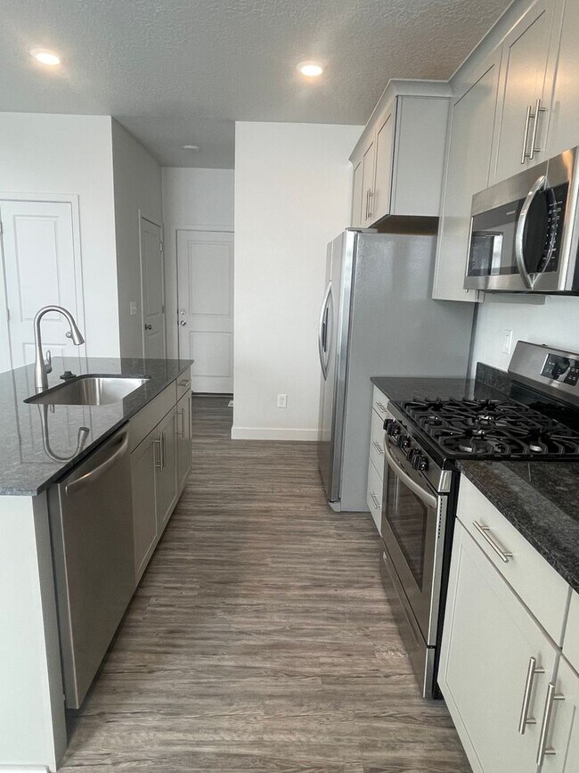 Foto del edificio - Beautiful Saratoga Springs Townhome for rent!