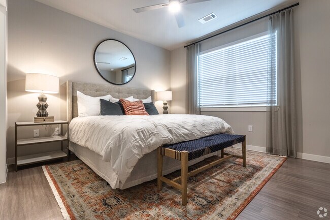 Building Photo - Massive Move-In Special – 8 Weeks Free!