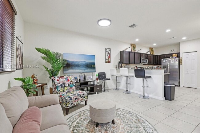 Building Photo - 11746 SW 151 Ave