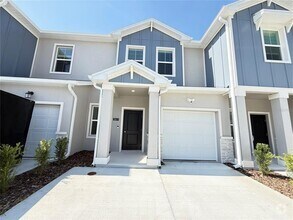 Building Photo - 2611 Skyline Lp