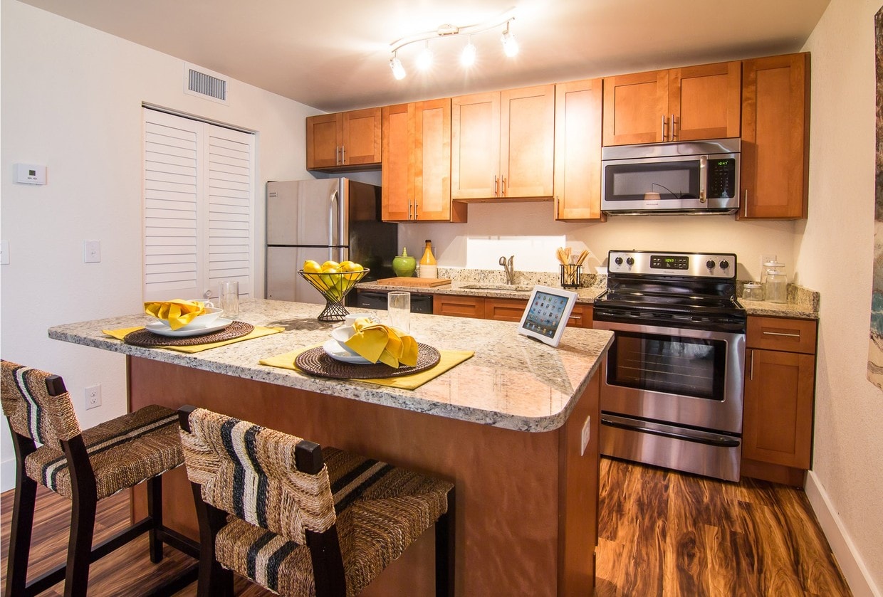 Primary Photo - Innovo Living On Waters