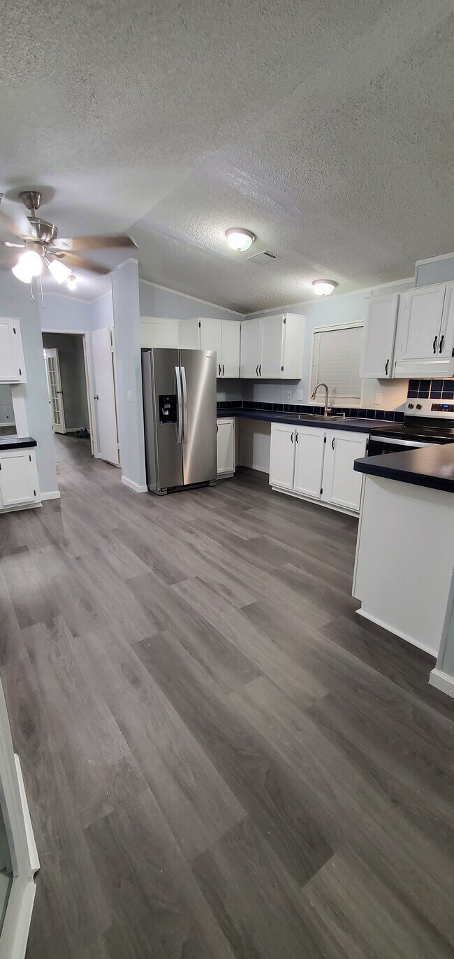 Building Photo - 4366 Rd 5726