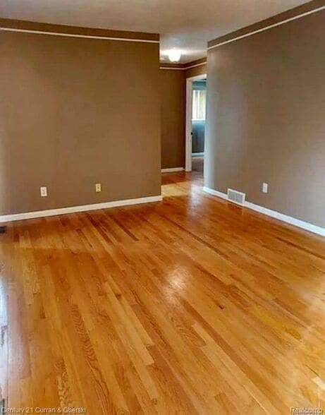 Photo - 32200 Fairchild St House