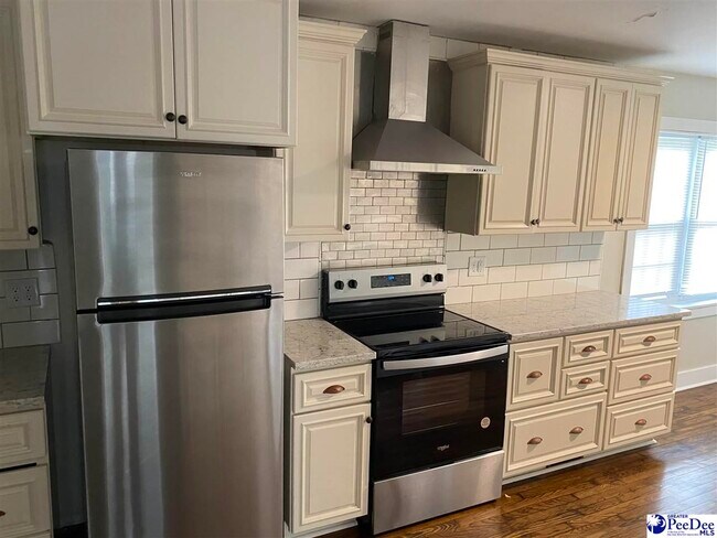 Building Photo - 2503 S Vance Dr