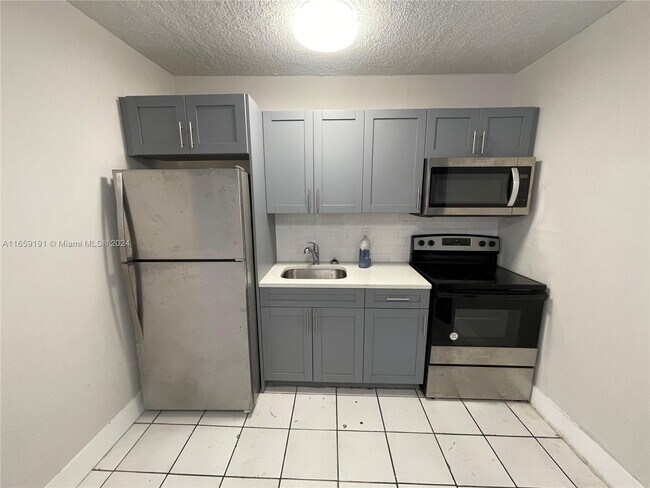 Foto del edificio - 2580 NW 4th Ct