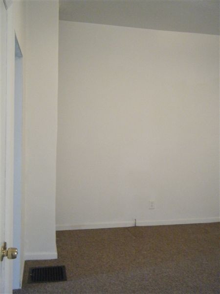 Building Photo - 2 br, 1 bath  - 715 E North St B