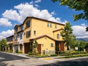 Building Photo - 323 N Edenfield Ave