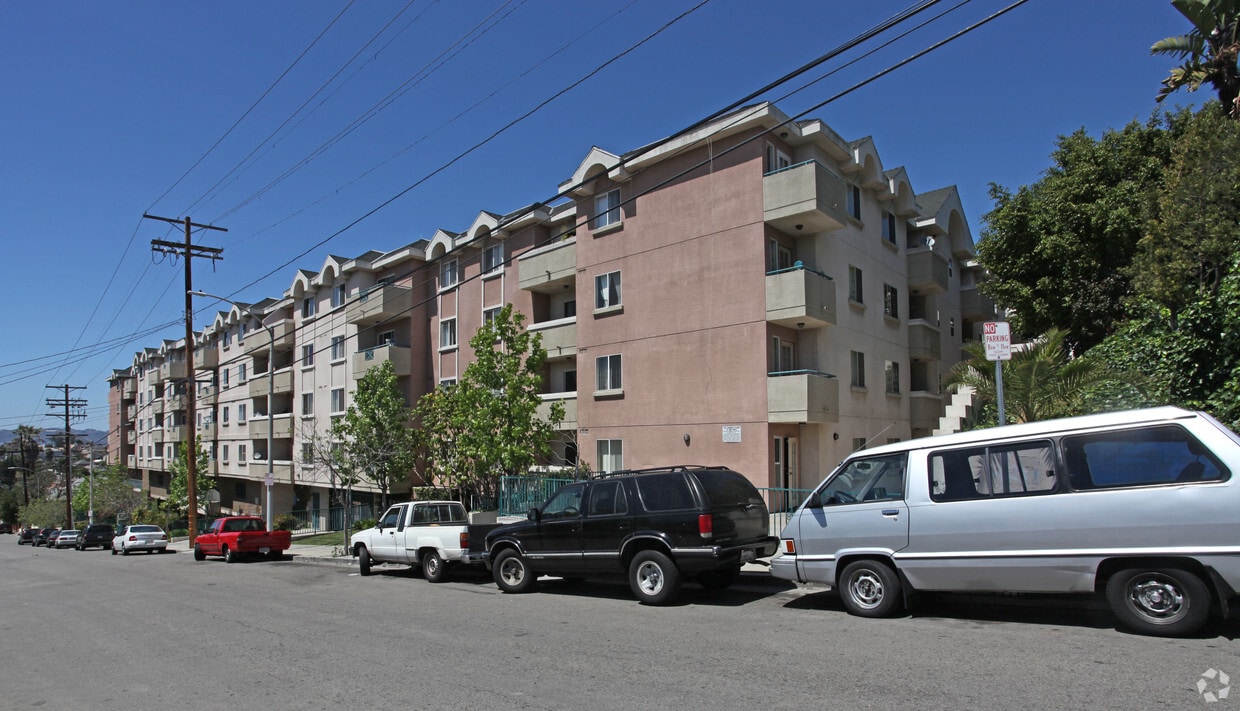 Building Photo - Courtland City Lights Apartments