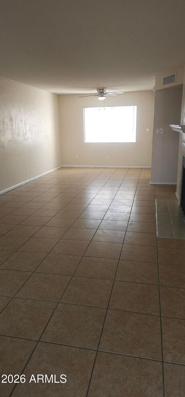 Foto del edificio - 635 N Arrowhead Dr