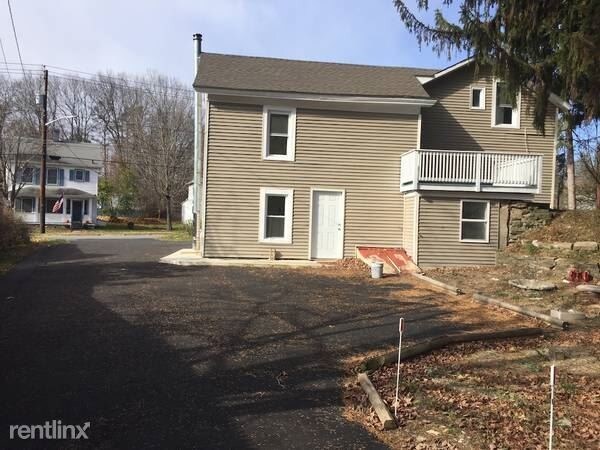 Foto principal - 3 br, 2 bath House - 29 Highland Ave