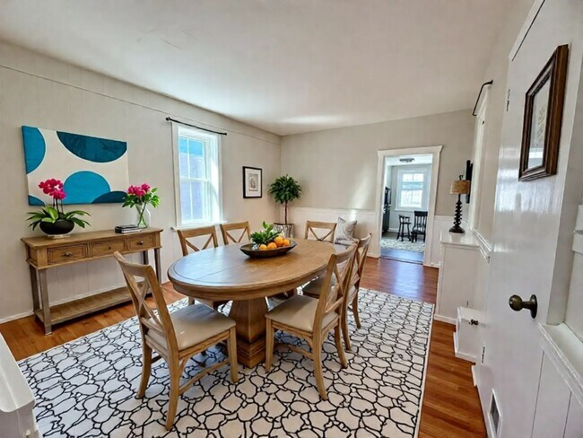 Foto del edificio - 3 Bedroom 1.5 Bathroom Available in Manheim!