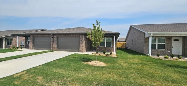 Building Photo - 518 NW 68th Ave