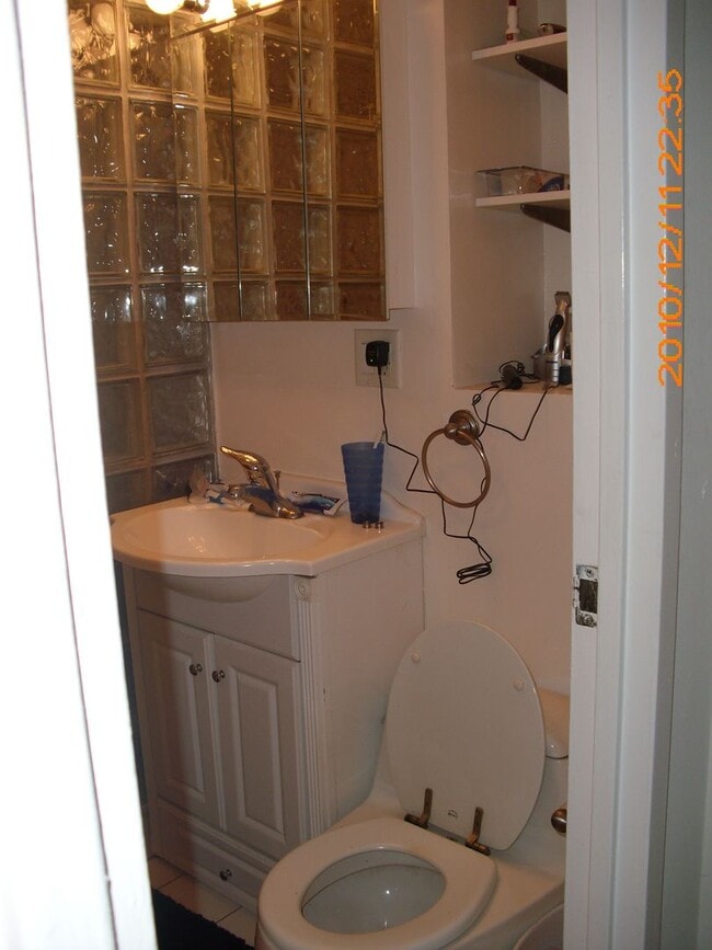 Building Photo - 616 N Carroll St