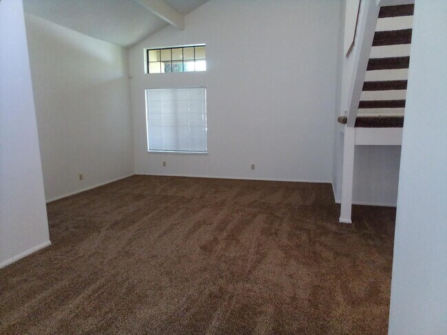 Building Photo - 43458 Buena Vista Way