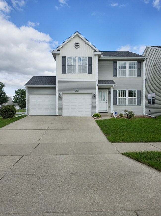 Building Photo - 5818 Sable Ridge Dr SE