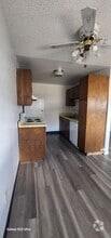 Building Photo - 4427 Parkview Dr