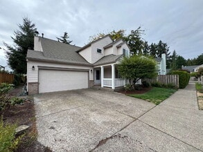 Building Photo - 14904 SE Paddington Rd