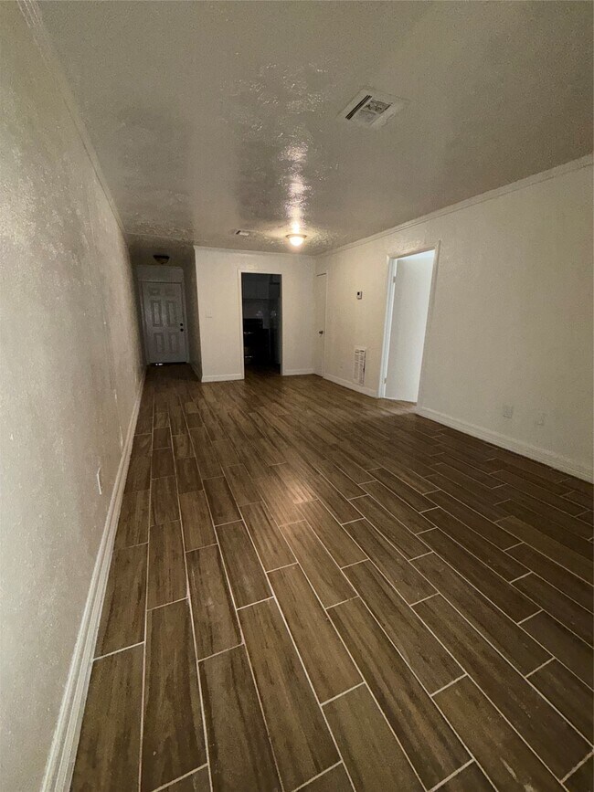 Foto del edificio - 5130 Ridgevan St