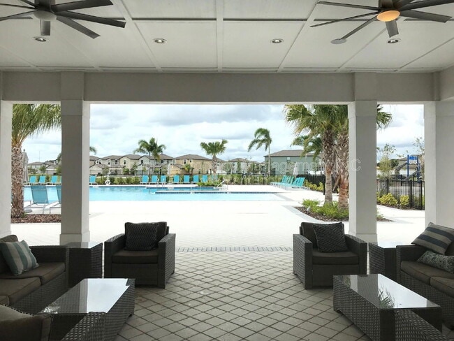 Foto del edificio - 7408 French Marigold Ave.