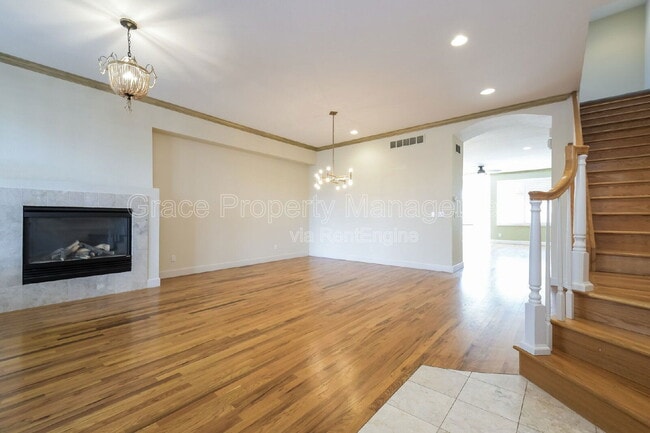 Photo - 566 Josephine St Townhome