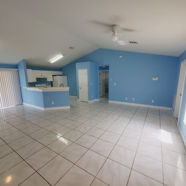 Foto del edificio - 3916 22nd St W
