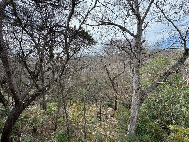 Foto del edificio - 6614 Hart Ln