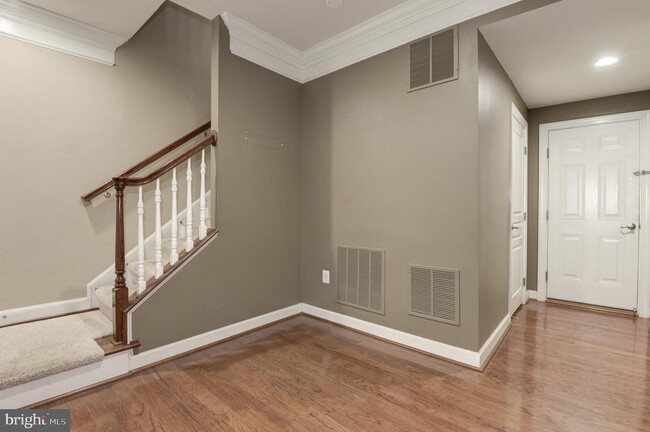 Building Photo - 24951 Avonlea Dr