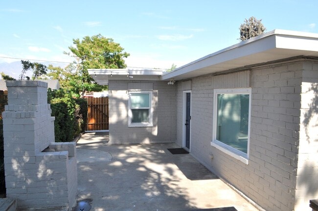 Building Photo - 31981 Yucaipa Blvd