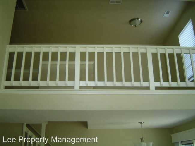 Building Photo - 118 Tui Pl