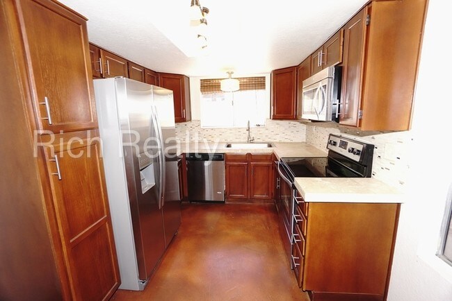 Building Photo - 4628 E Camino Casa Redondo