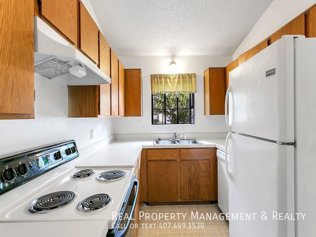 Building Photo - 8636 Drayton Ct