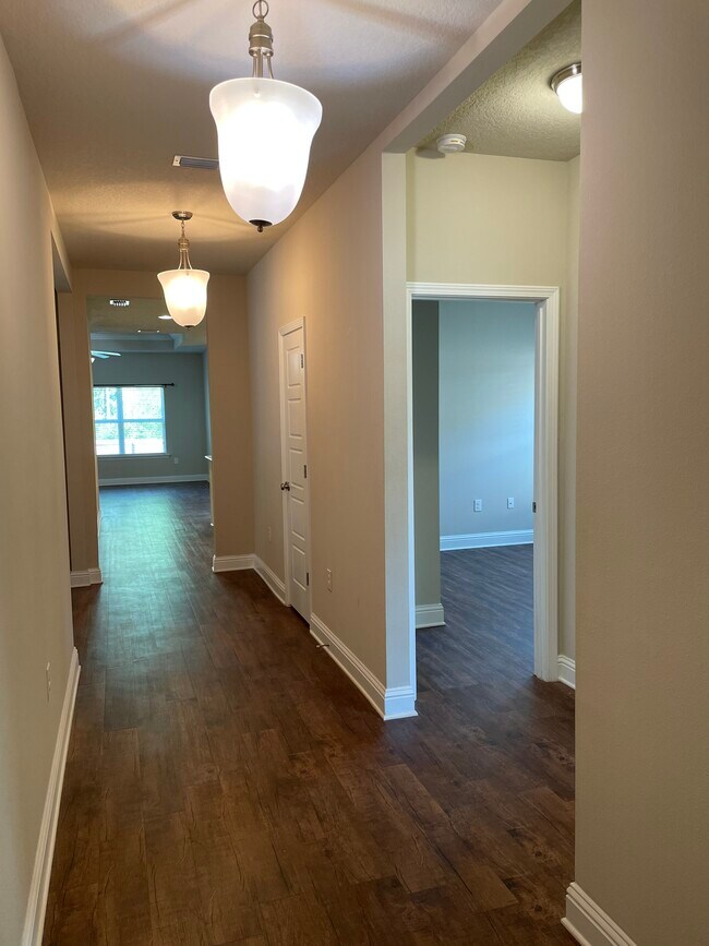 Building Photo - 31445 Shearwater Dr