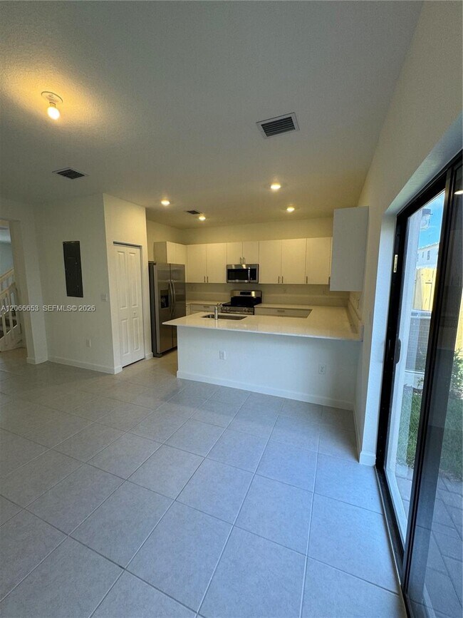 Building Photo - 23379 SW 128th Ave