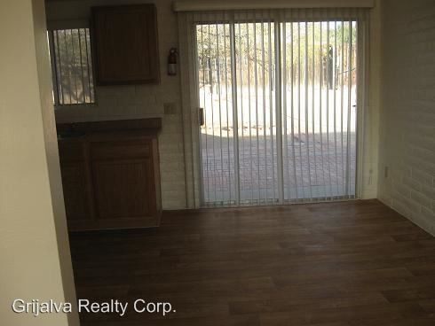 Building Photo - 3 br, 2 bath House - 3901 S. Lone Palm Dr