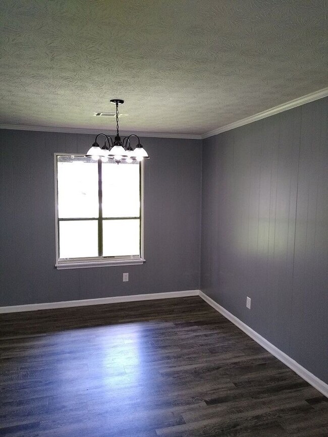 Building Photo - 3644 Tarragon Dr