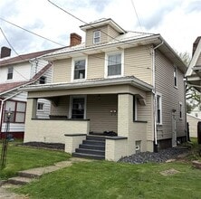 Building Photo - 1459 4th St