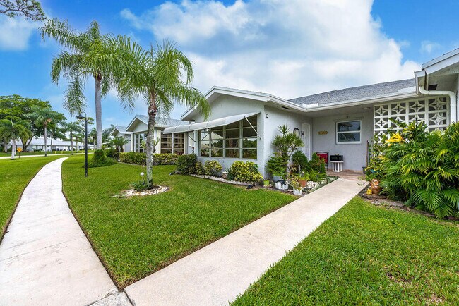 Foto del edificio - 14709 Canalview Dr