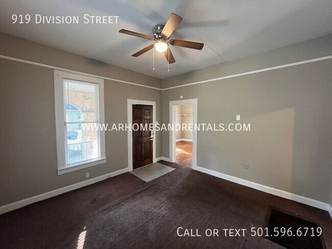 Foto del edificio - 919 Division St