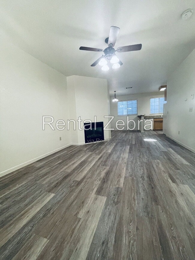 Foto del edificio - 720 W 18th St