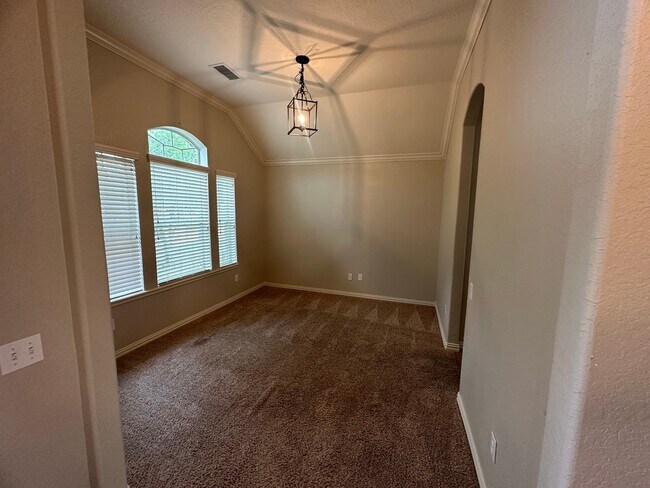 Building Photo - 18712 Rosalea Way