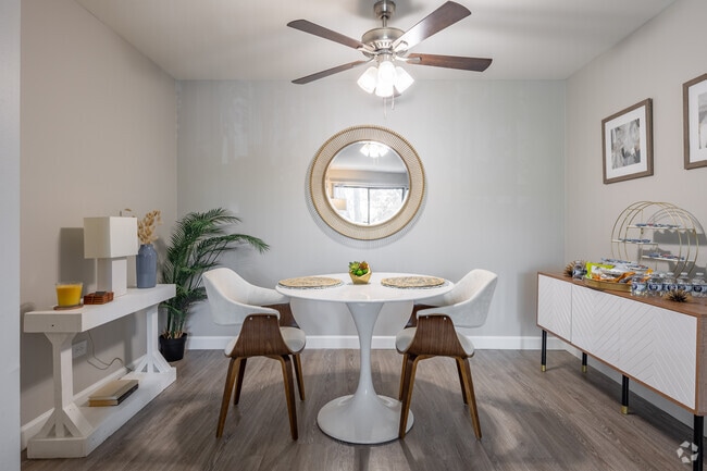 Building Photo - The Clayson