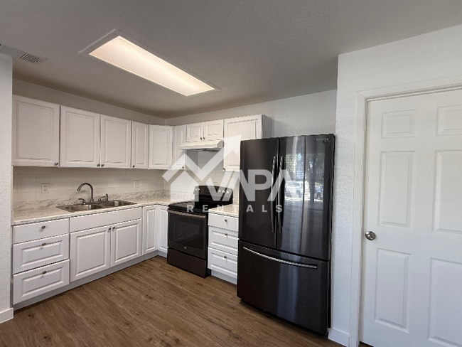 Foto del edificio - 4114 Sunrise Pass