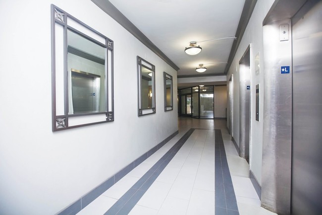 Building Photo - 630 Lenox Avenue
