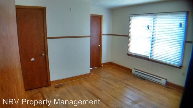 Building Photo - 3 br, 1 bath House - 600 Denby Street