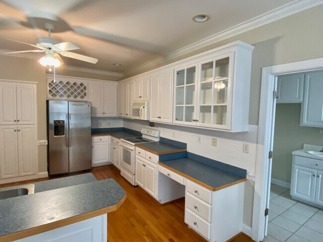 Foto del edificio - 4903 Pebble Beach Cir N
