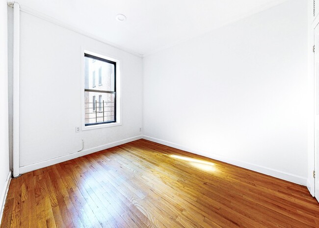 Foto del edificio - West 150th Street