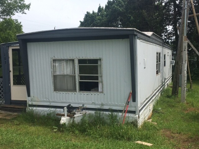 Building Photo - 103 Hoffman Ln