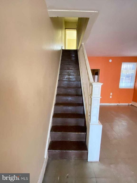 Building Photo - 1821 E Clementine St